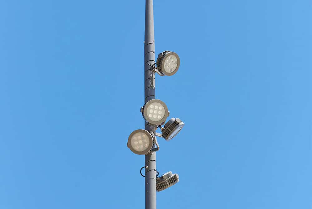 palino masthead with helicoidal technical groove for easy floodlights mounting