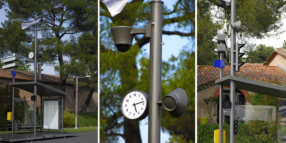 montage photo de l'œuvre la concentration des services, mât accessoirisé