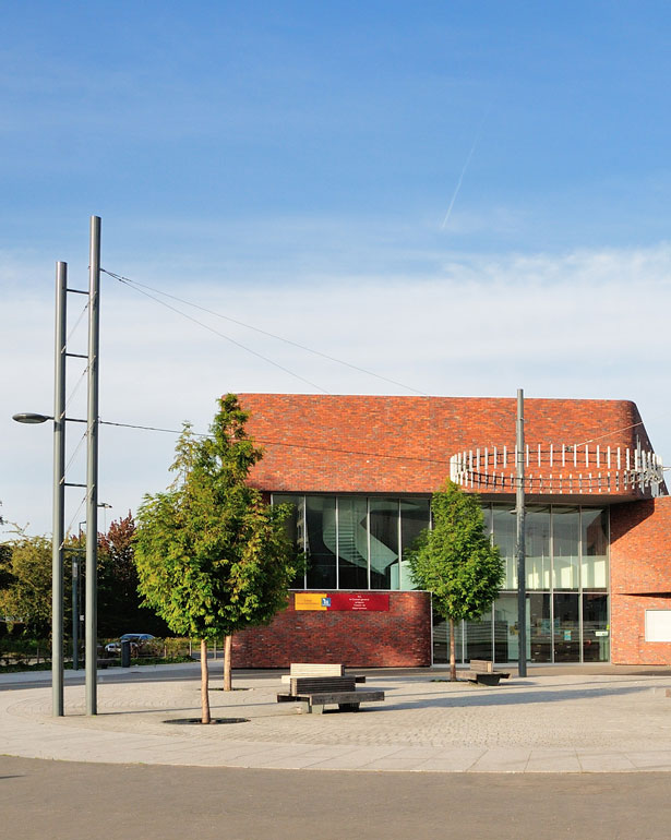 Place du Collège Leroux de Fauquemont, Lille